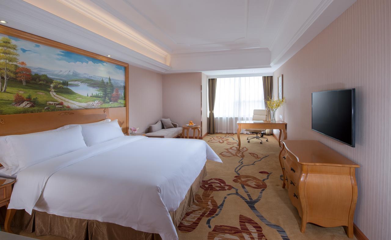 Vienna Hotel Jinshan New City Wanda Plaza Exterior foto
